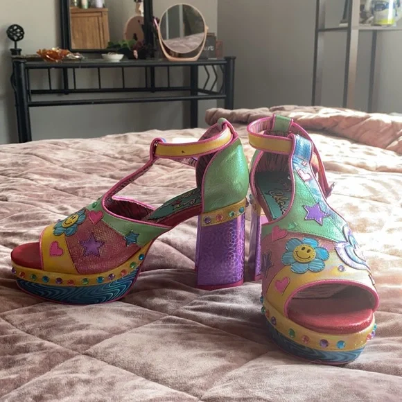 Heels ! Pink yellow green purple blue - Picture 3 of 5